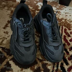 Steve Madden Black Sneakers